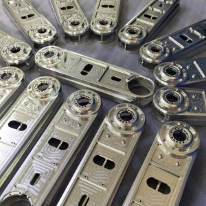 Arme robotice, piese de echipament, piese robortice, piese de prelucrare CNC, strung CNC, frezare CNC, CNC de turning